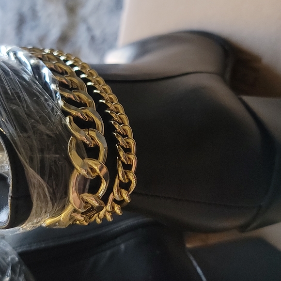 Steve Madden Perlina Black Leather Chain Booties - Picture 10 of 14